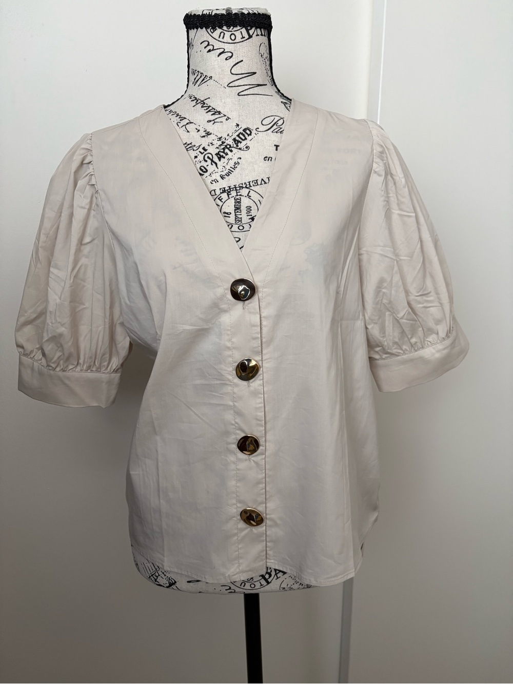 Women's Cream V-Neck Button Front Puff Sleeve Blouse